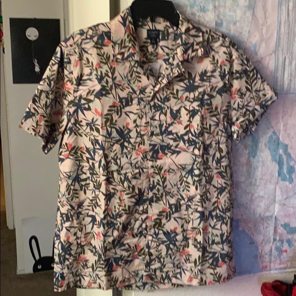 J.crew short sleeve flex washed size medium